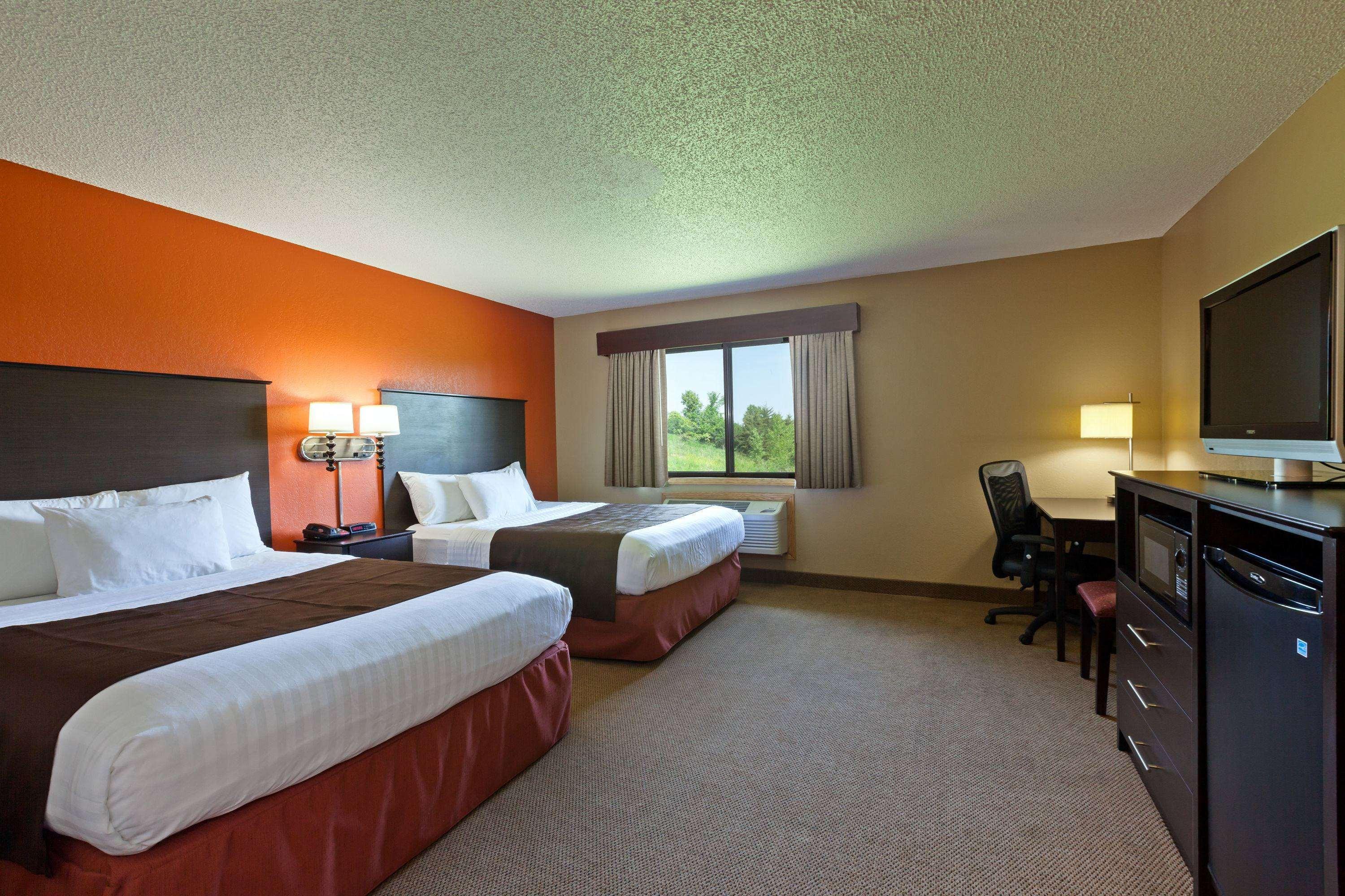 Americinn By Wyndham Algona Экстерьер фото
