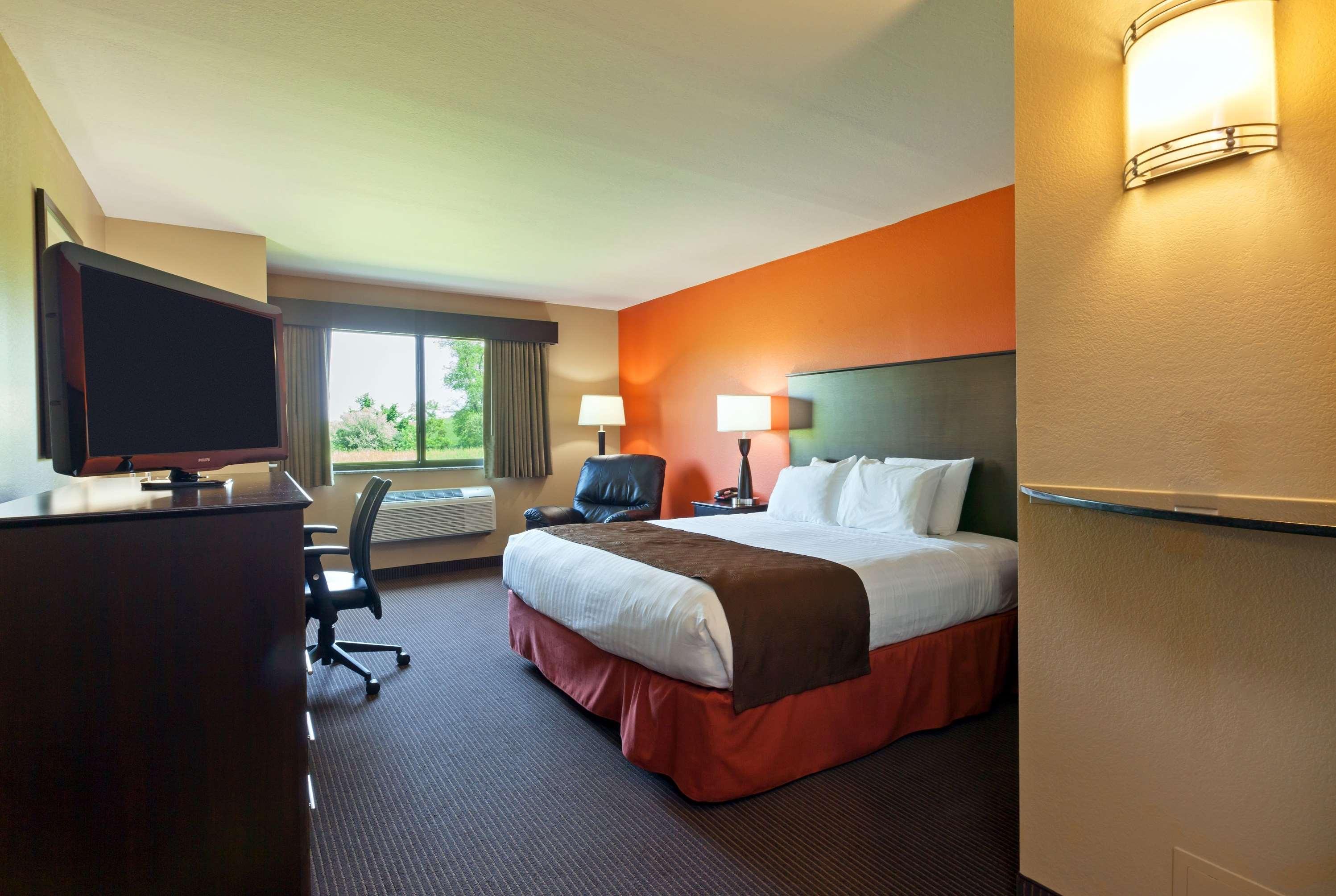 Americinn By Wyndham Algona Экстерьер фото